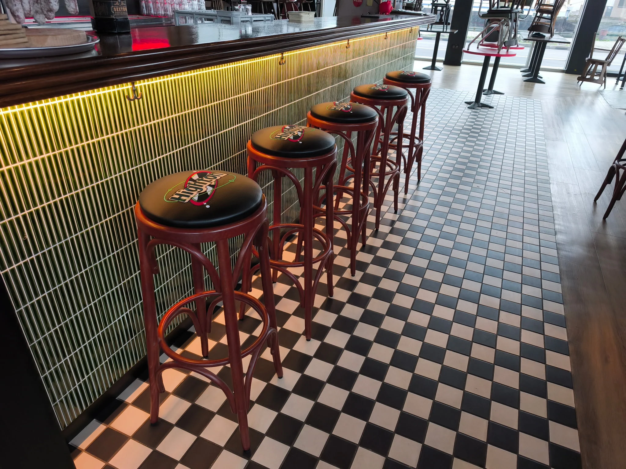 Réalisation ADM Mobilier collectivités - BAR