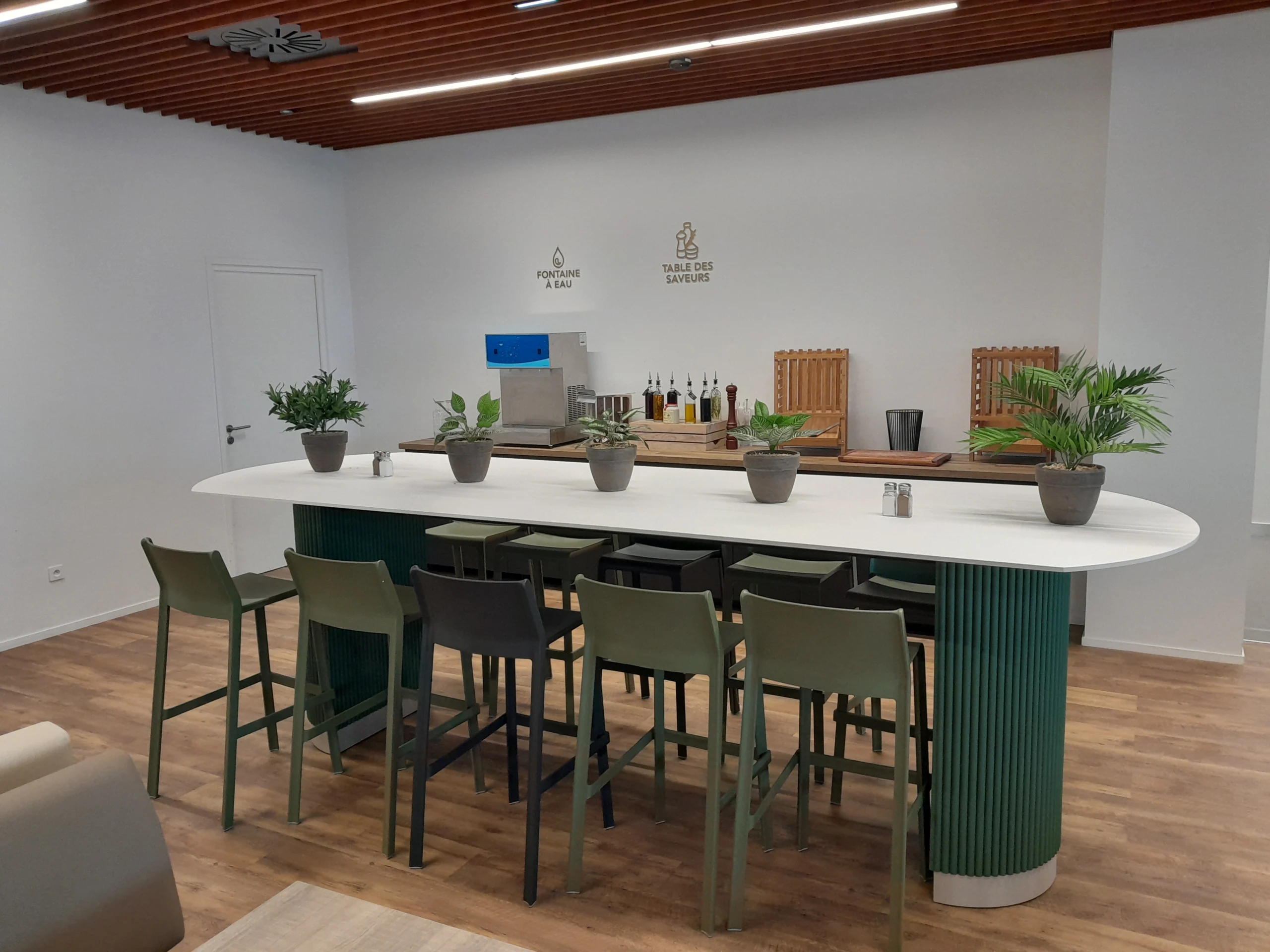 Réalisation ADM Mobilier collectivités - KANAL PANTIN