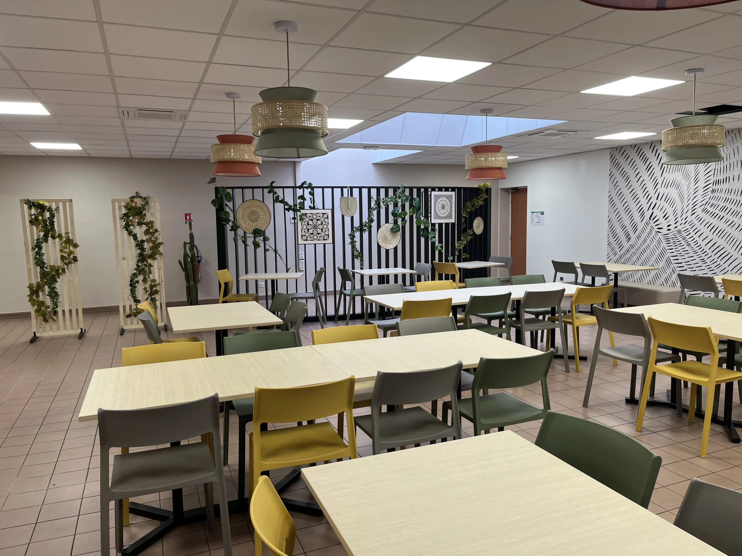 Réalisation ADM Mobilier collectivités - NESTLE